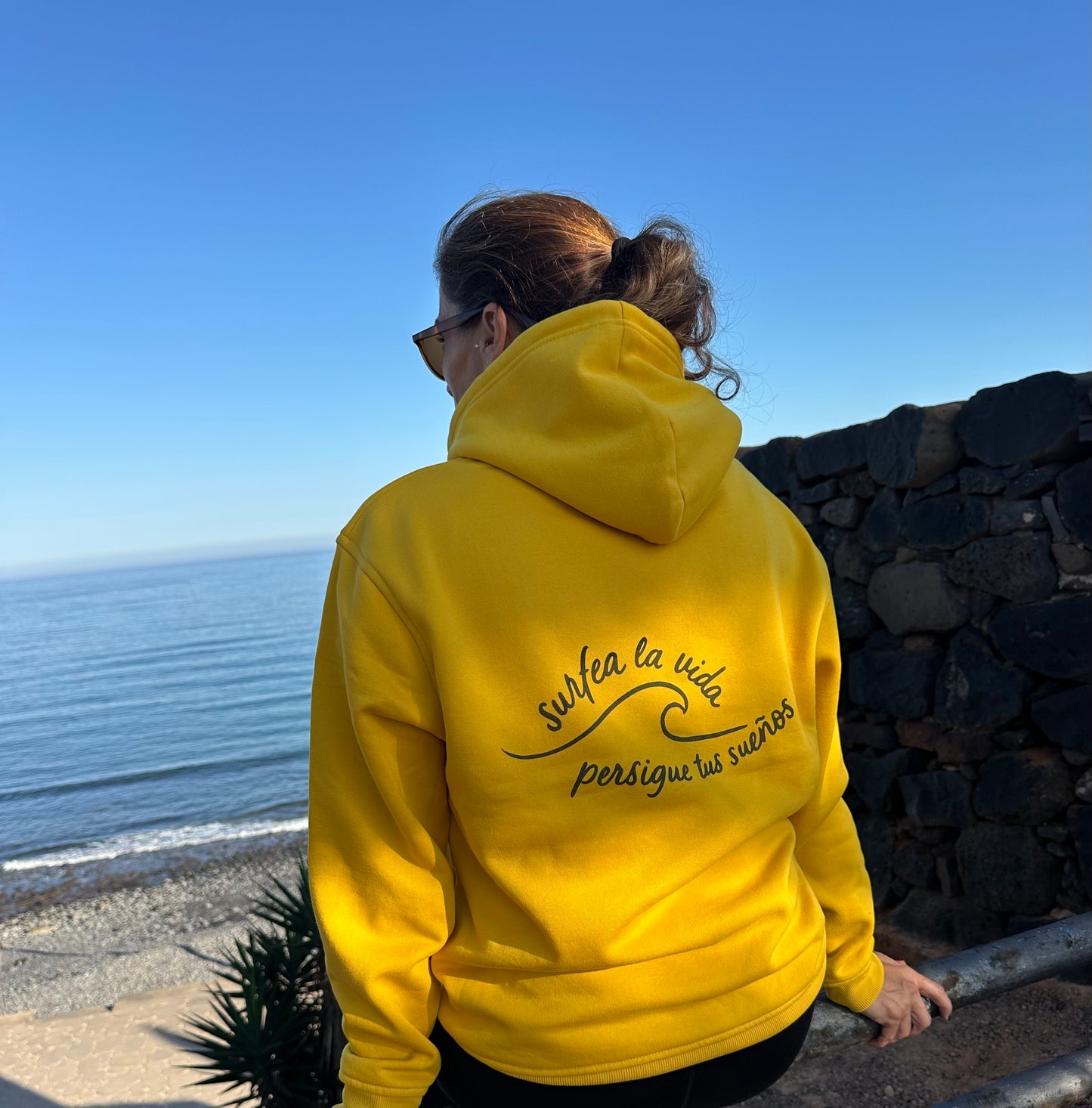 Sudadera “surfea la vida”